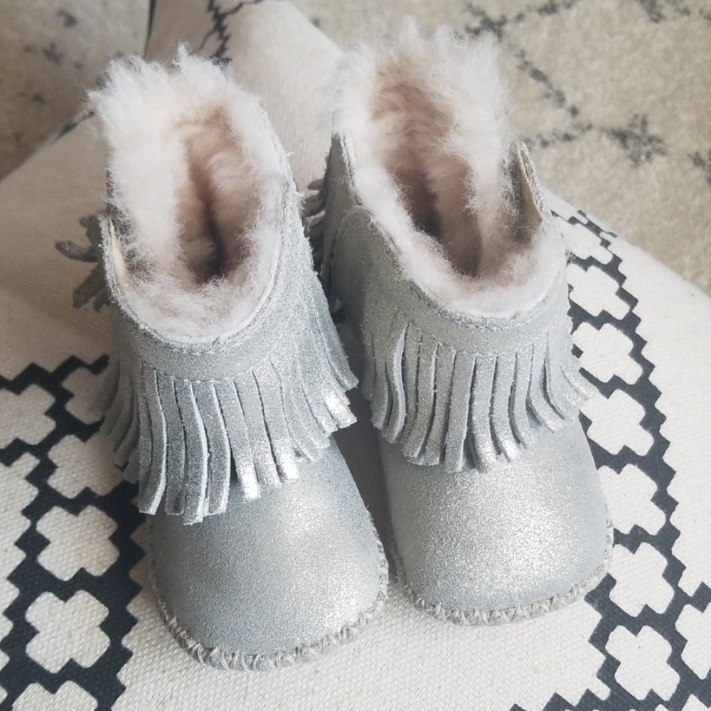 Ugg Silver with gold glitter boots 2/3